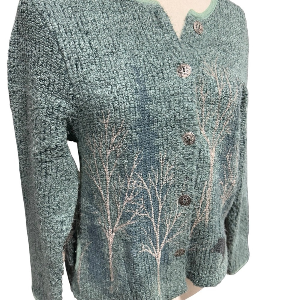 Artisans Forest Cabincore Cardigan Size S Bear Print Grandpa Green Kitschy Paint - Picture 4 of 13